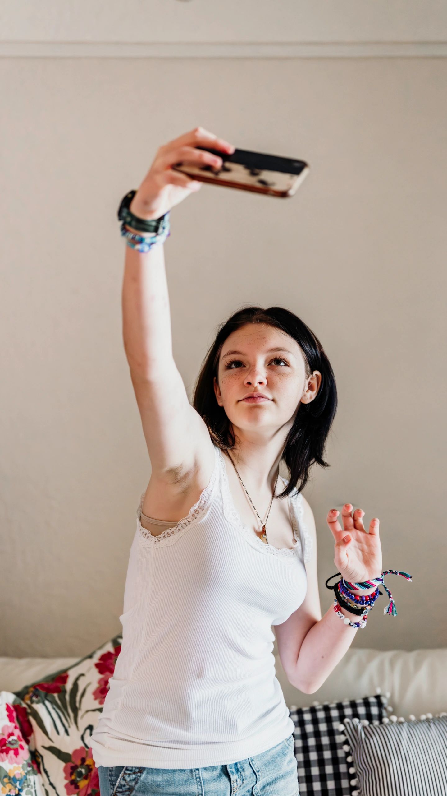modern teen jewelry fashion contact
